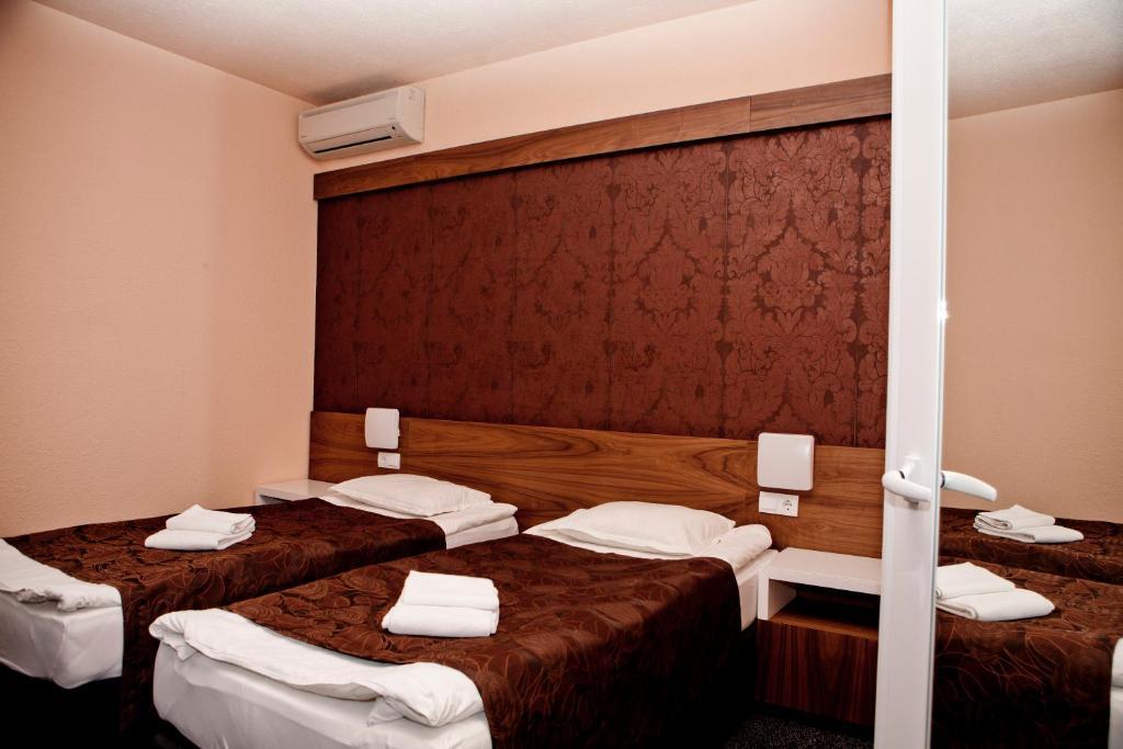 Hotel Serdica Szilisztra Kültér fotó